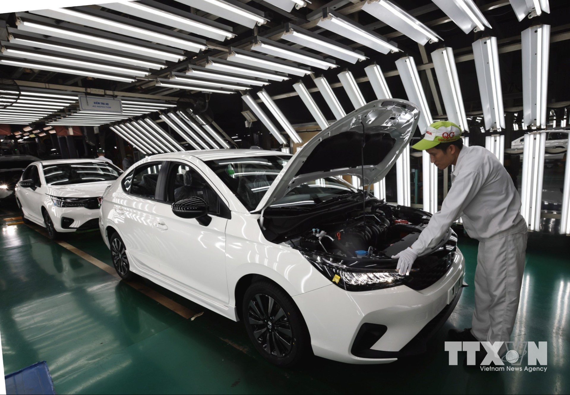 Sản xuất xe ô tô tại nhà máy Honda Việt Nam, phường Vĩnh Phúc, Phú Thọ. (Ảnh: Trần Việt/TTXVN)